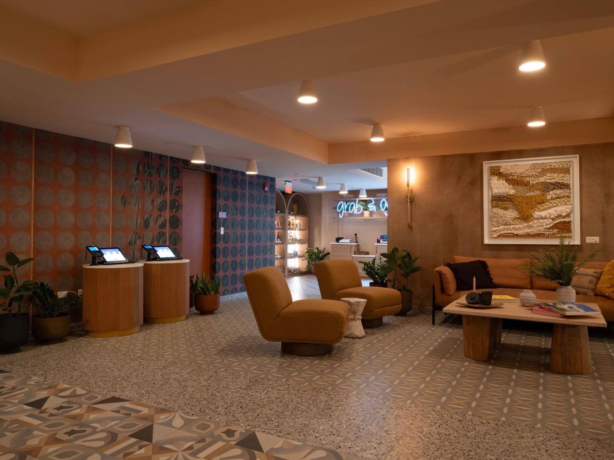 Hibird- Apartment And Suites Hotel San Juan Exterior foto